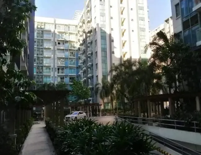 Apartment Econo Two Palm Tree Manila